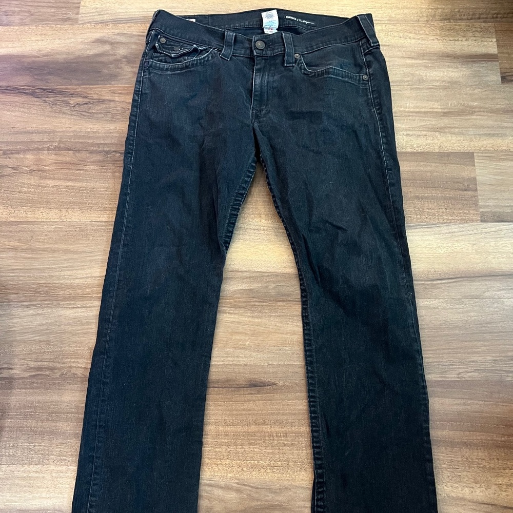 Men’s True Religion jeans